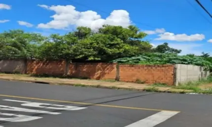 Terreno à venda no Osvaldo Rezende, Uberlândia 