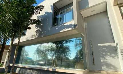 Casa - Sobrado em condomínio, para Venda em Uberlândia/MG