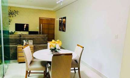 Casa com 3 quartos à venda no Pampulha, Uberlândia 