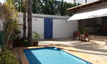 Casa - Sobrado em condomínio, para Venda em Uberlândia/MG