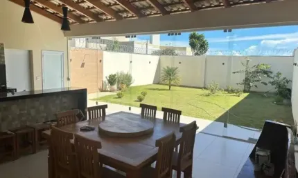 Casa com 3 quartos à venda no Brasil, Uberlândia 
