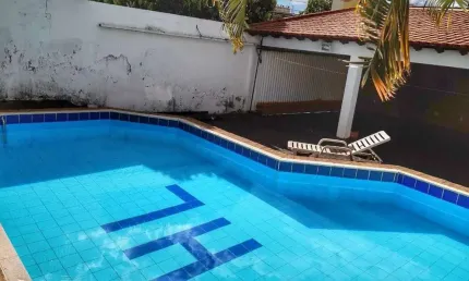 Casa com 4 quartos à venda no Brasil, Uberlândia 