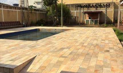 Casa com 5 quartos à venda no Umuarama, Uberlândia 