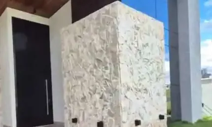 Casa com 4 quartos à venda no Jardim Sul, Uberlândia 
