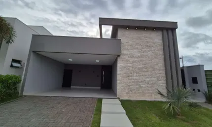 Casa com 3 quartos à venda no Jardim Botânico, Uberlândia 