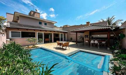 Casa - Sobrado em condomínio, para Venda em Uberlândia/MG