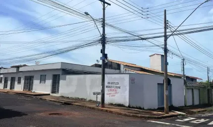 Casa com 3 quartos à venda no Custódio Pereira, Uberlândia 