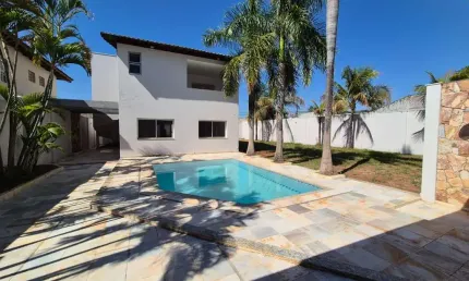 Casa com 4 quartos à venda no Jardim Karaíba, Uberlândia 