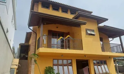 Casa com 3 dormitórios à venda, 282 m² por R$ 1.690.000,00 - Parque dos Lagos - Mogi das Cruzes/SP