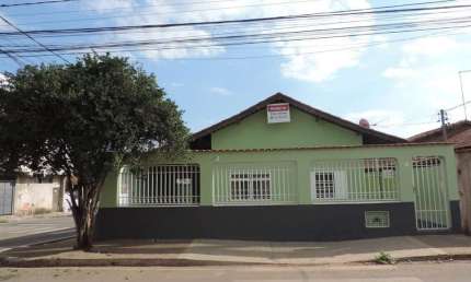 Casa com 3 dormitórios à venda, 115 m² por R$ 388.000,00 - Morumbi - Pouso Alegre/MG