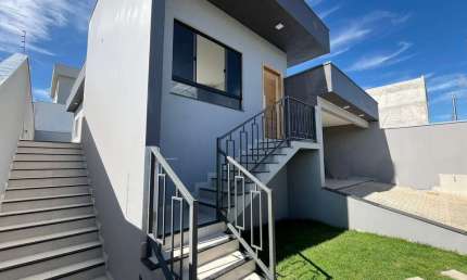 Casa com 3 dormitórios à venda, 300 m² por R$ 890.000,00 - Buritis - Pouso Alegre/MG