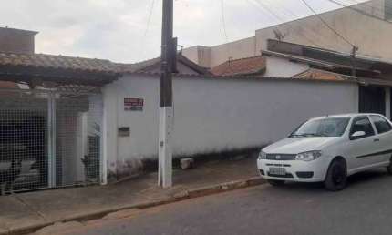 Casa com 2 dormitórios à venda, 97 m² por R$ 400.000,00 - Faisqueira - Pouso Alegre/MG