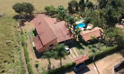 Chácara com 3 dormitórios à venda, 2000 m² por R$ 1.120.000,00 - Afonsos - Pouso Alegre/MG