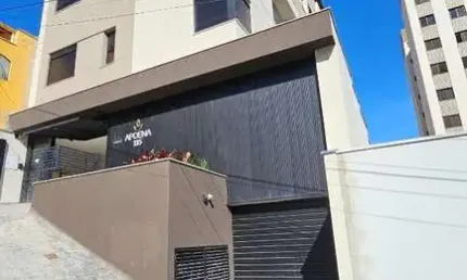 Cobertura com 3 dormitórios à venda, 113 m² por R$ 960.000,00 - Medicina - Pouso Alegre/MG