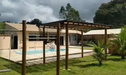 Chácara  à venda, 2500 m² por R$ 660.000 - Canta Galo - Pouso Alegre/MG