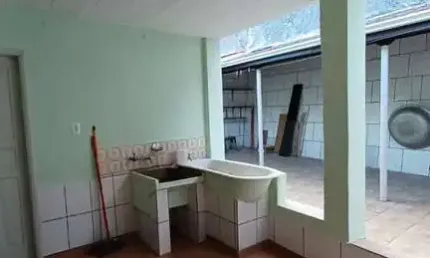 Casa com 3 dormitórios à venda, 90 m² por R$ 320.000,00 - Santo Antonio - Pouso Alegre/MG
