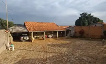 Chácara com 3 dormitórios à venda, 1500 m² por R$ 500.000,00 - Parque Real - Pouso Alegre/MG