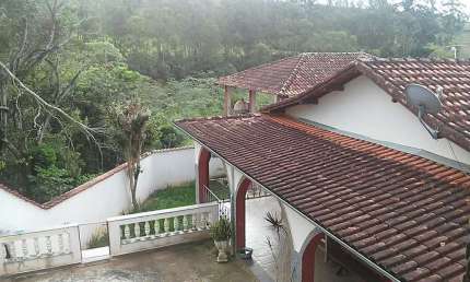 Chácara com 4 dormitórios à venda, 1110 m² por R$ 800.000,00 - Caiçara - Pouso Alegre/MG