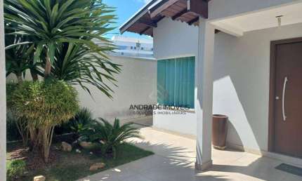 Casa com 5 dormitórios à venda, 240 m² por R$ 1.050.000 - Santa Rita I - Pouso Alegre/MG