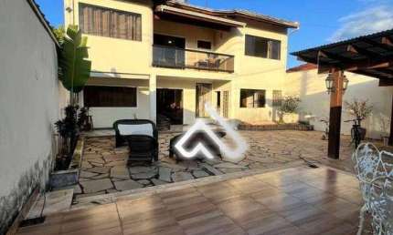 Casa com 3 dormitórios à venda, 236 m² por R$ 1.100.000,00 - Jardim Mariosa - Pouso Alegre/MG