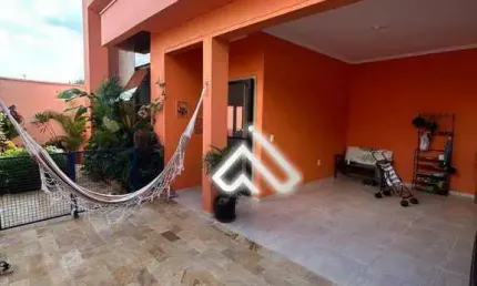 Casa com 3 dormitórios à venda, 170 m² por R$ 1.500.000 - Buritis - Pouso Alegre/MG