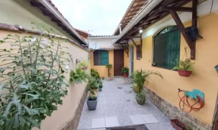 Casa Linear em São Pedro da Aldeia, Estação com 2 quartos, 120m², Para morar ou Investir