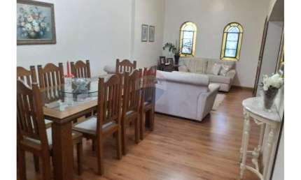 Casa a venda estilo neo classico de 240 m², Bairro Vila Maria