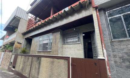 Casa à venda em Duque de Caxias, Vila Centenário, com 3 quartos, com 100 m², Francisca Thomé 225