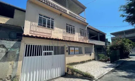 Casa à venda em Duque de Caxias, Engenho do Porto, com 4 quartos, com 240 m²