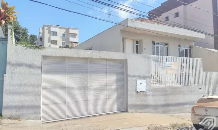 Casa com 5 quartos à venda na Rua Tenente Pinto Duarte, 631, Centro, Ponta Grossa