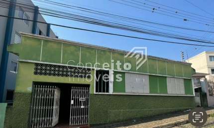 Casa comercial com 2 salas à venda na Rua Independência, 84, Centro, Ponta Grossa