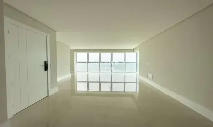 Apartamento com 4 quartos à venda na Avenida Atlântica, 4950, Centro, Balneário Camboriú