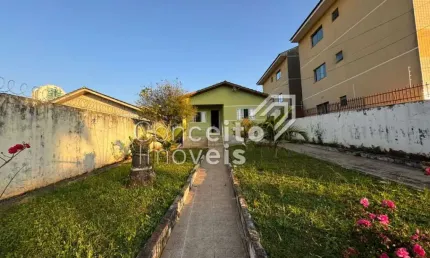 Casa com 3 quartos à venda na Rua Doutor Lauro Cunha Fortes, 378, Uvaranas, Ponta Grossa