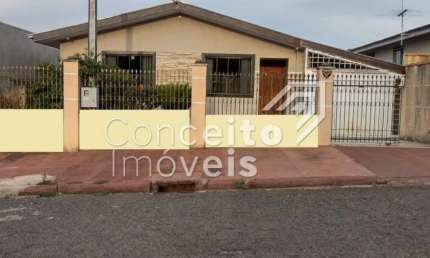Casa com 3 quartos à venda na Rua Vereador Dorival de Arruda Moura, 68, Uvaranas, Ponta Grossa