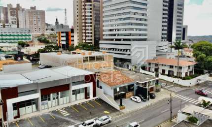 Loja / Ponto Comercial com Estacionamento - Vila Estrela