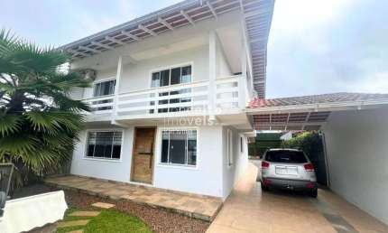 Casa com 3 quartos à venda na Vila Nova, Joinville 