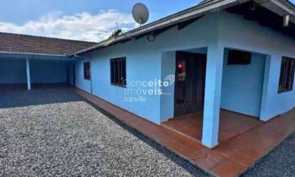 Casa com 2 quartos para alugar na Vila Nova, Joinville 