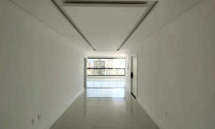 Apartamento com 3 quartos à venda na Avenida Senador Atílio Fontana, 933, Balneário Perequê, Porto Belo