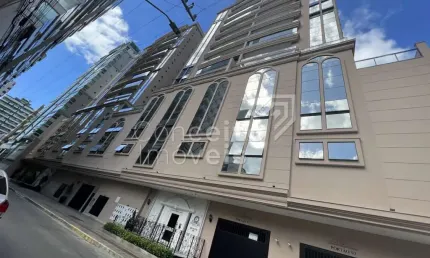 Apartamento com 4 quartos à venda na Rua 216, 155, Meia Praia, Itapema