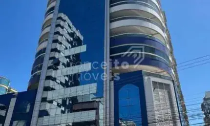 Apartamento com 4 quartos à venda na Rua 207, Meia Praia, Itapema
