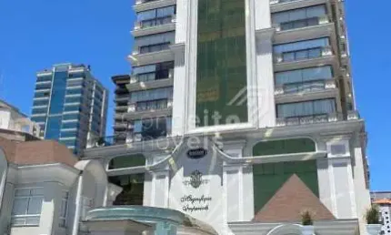 Apartamento com 4 quartos à venda na Rua 1208, 45, Meia Praia, Itapema