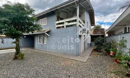 Casa com 3 quartos à venda no Glória, Joinville 