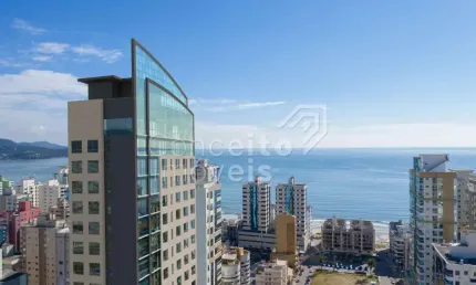Flat com 2 quartos à venda na Rua 230, 211, Meia Praia, Itapema