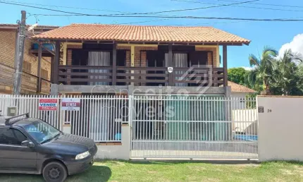 Casa com 2 quartos à venda na Rua Rio Negrinho, 39, Centro, Balneário Piçarras