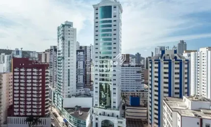 Apartamento para alugar na Avenida Central, 280, Centro, Balneário Camboriú