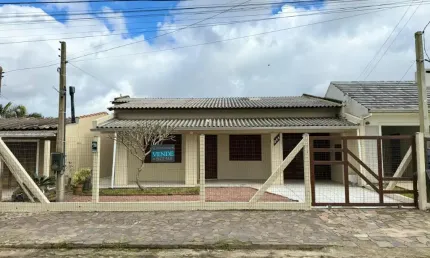 Casa com 3 quartos à venda na Estrada RS 30, 244, Atlântida Sul (Distrito), Osório
