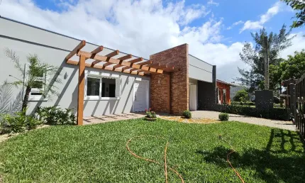 Casa com 3 quartos à venda na Avenida Paraguassu, 300, Mariápolis, Osório