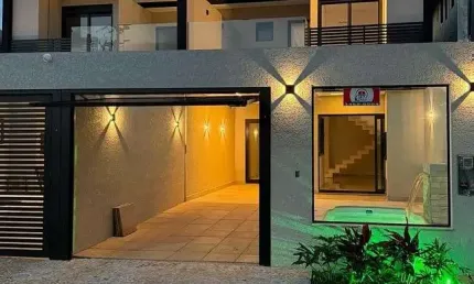 Casa com 4 quartos à venda na Rua Bolivia, 138, Balneário Marajó, Matinhos