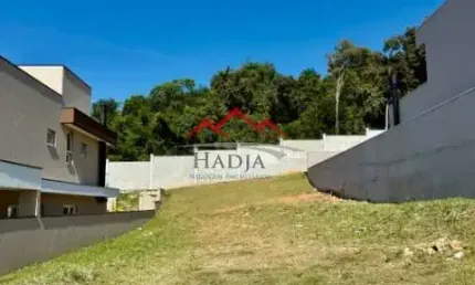 Terreno de 600 metros a Venda  Condomínio Marajoara em Jundiaí