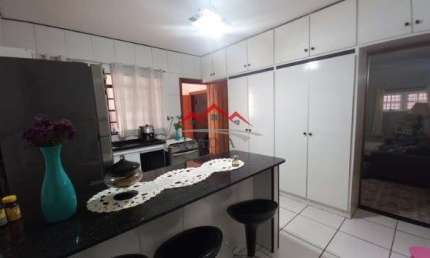 Casa térrea à venda com 03 dormitórios, Vila Progresso, em Jundiaí/SP